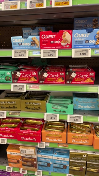 David Protein Facebook ad: 28g Protein. 150 Calories. 0g Sugar.