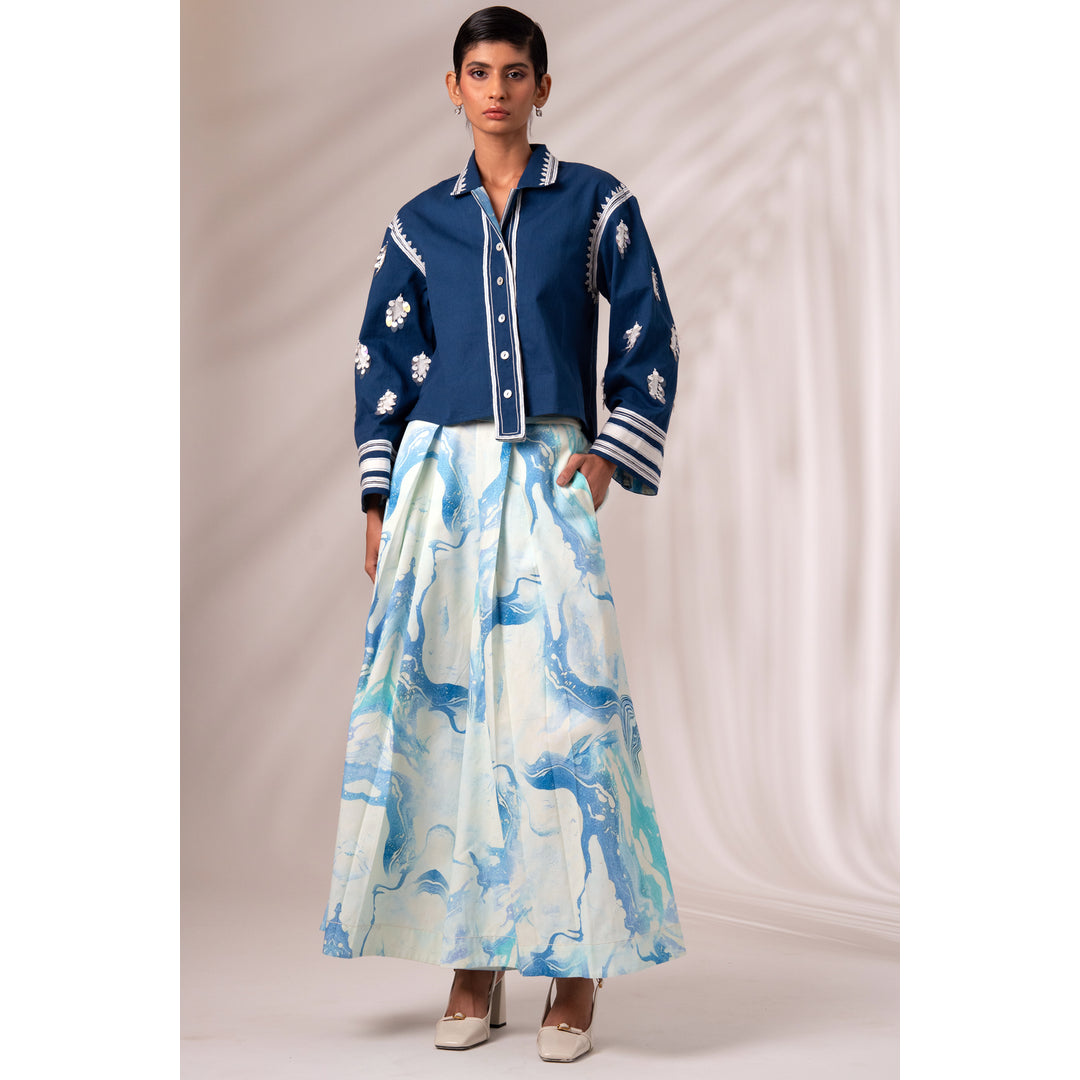 Frokme India Facebook ad: The best wardrobes aren't built overnight, they're curated.