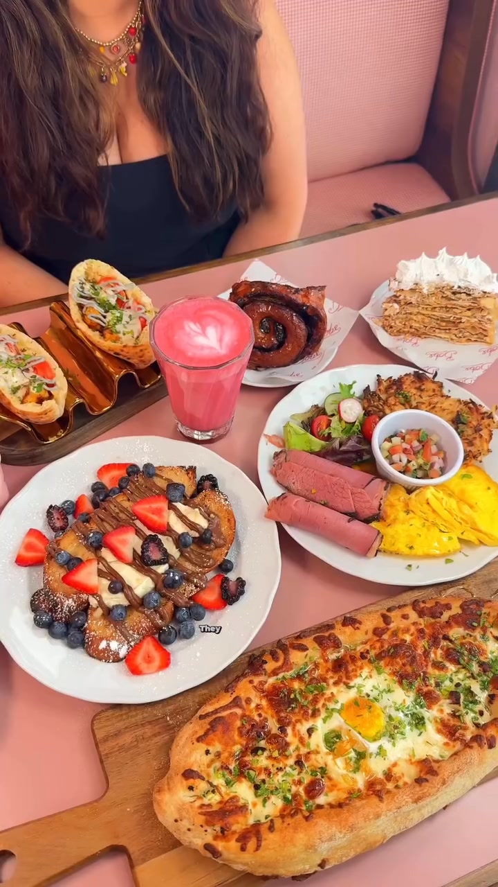 Bobe Grandma’s Kitchen & Bakery Facebook ad: Cutest brunch spot in Miami!