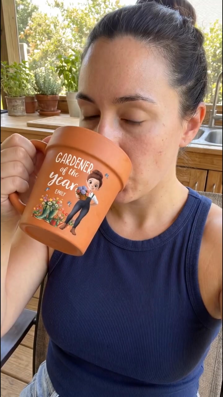 Pawesome House Custom Gifts Facebook ad: Garden magic maker