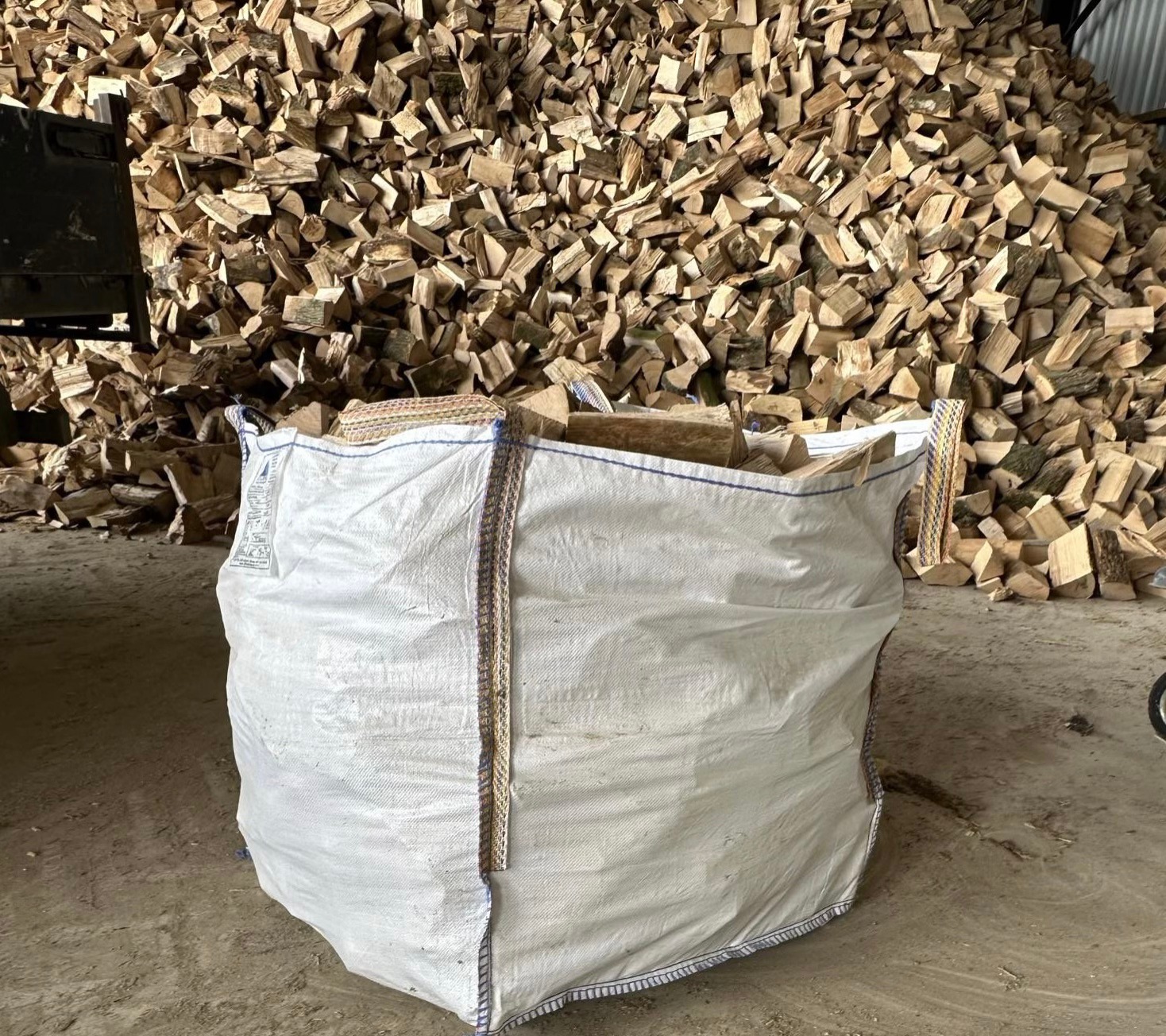 Rookery Firewood Facebook ad: Logs UK