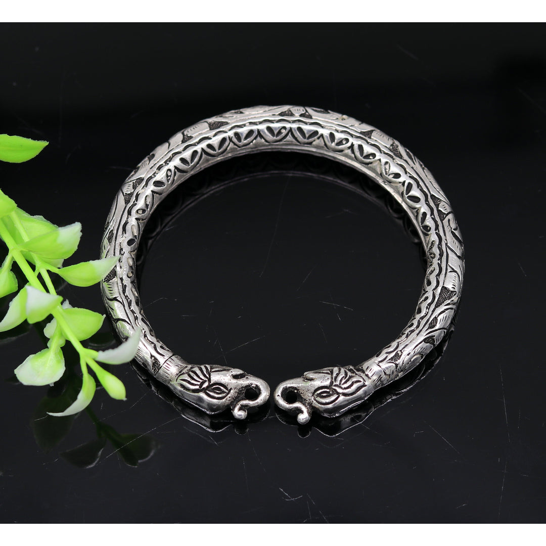 Tribal Ornaments Facebook ad