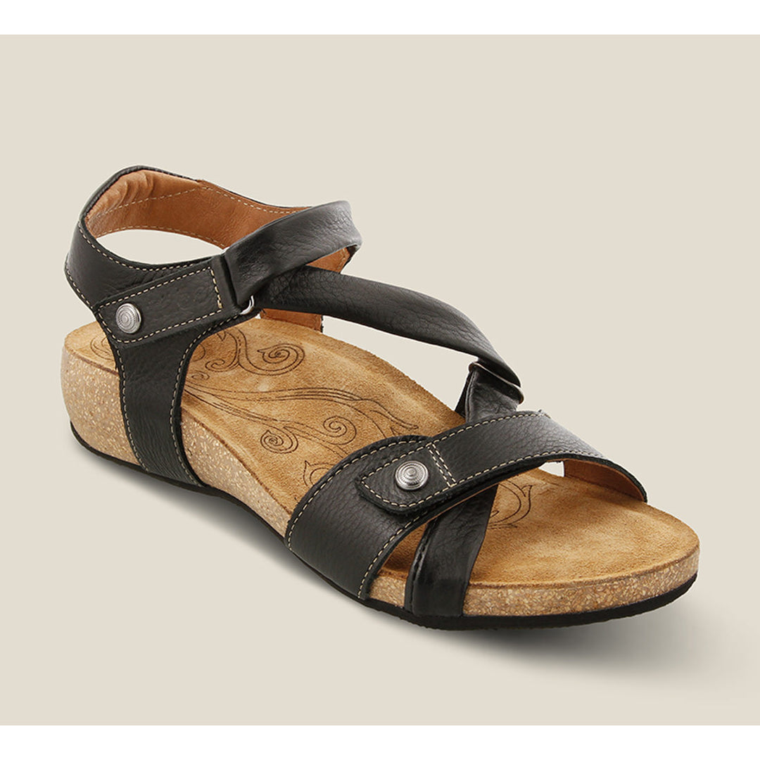 Taos Footwear Facebook ad