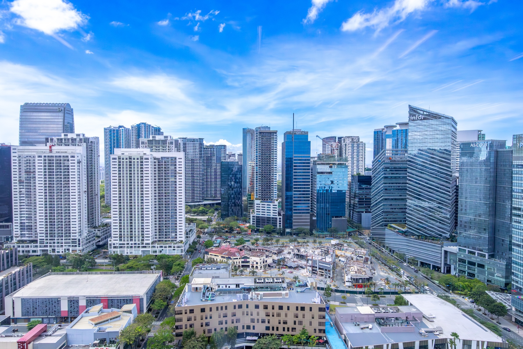 Leechiu Property Consultants Facebook ad: PEZA-Accredited Office Buildings in BGC for 2025