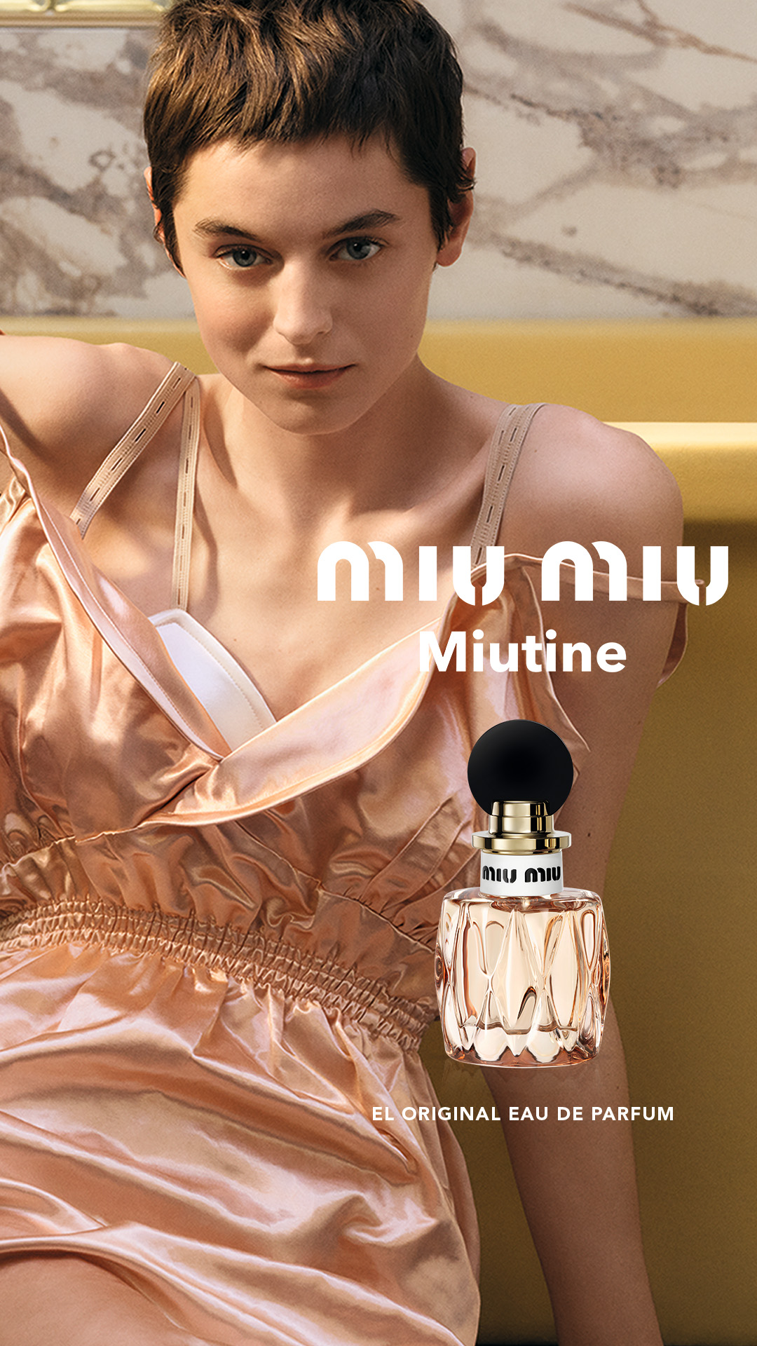 Miu Miu Facebook ad: Elegancia irreverente​