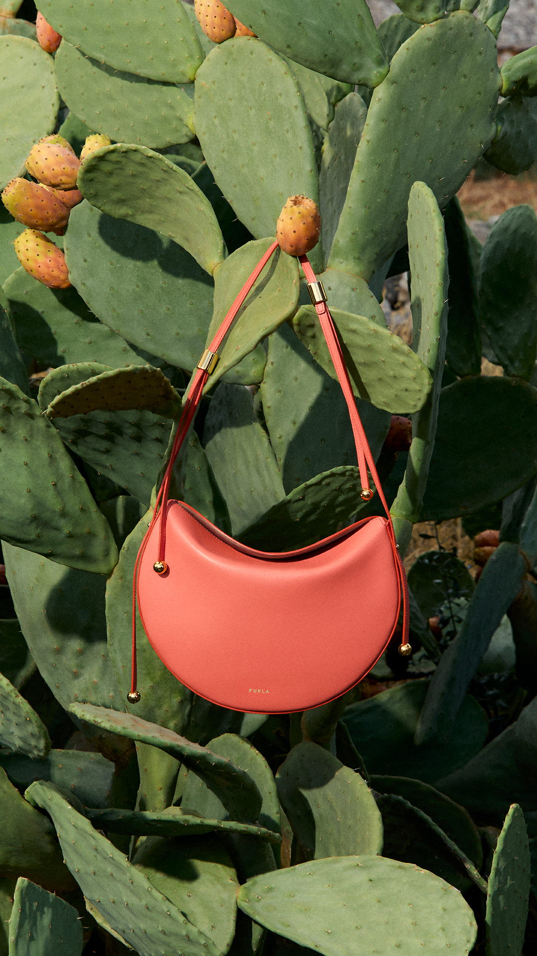 Furla Facebook ad