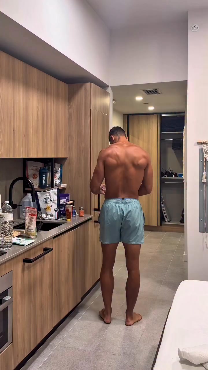 Nutri&Co Facebook ad: La routine matinale d'un pro!