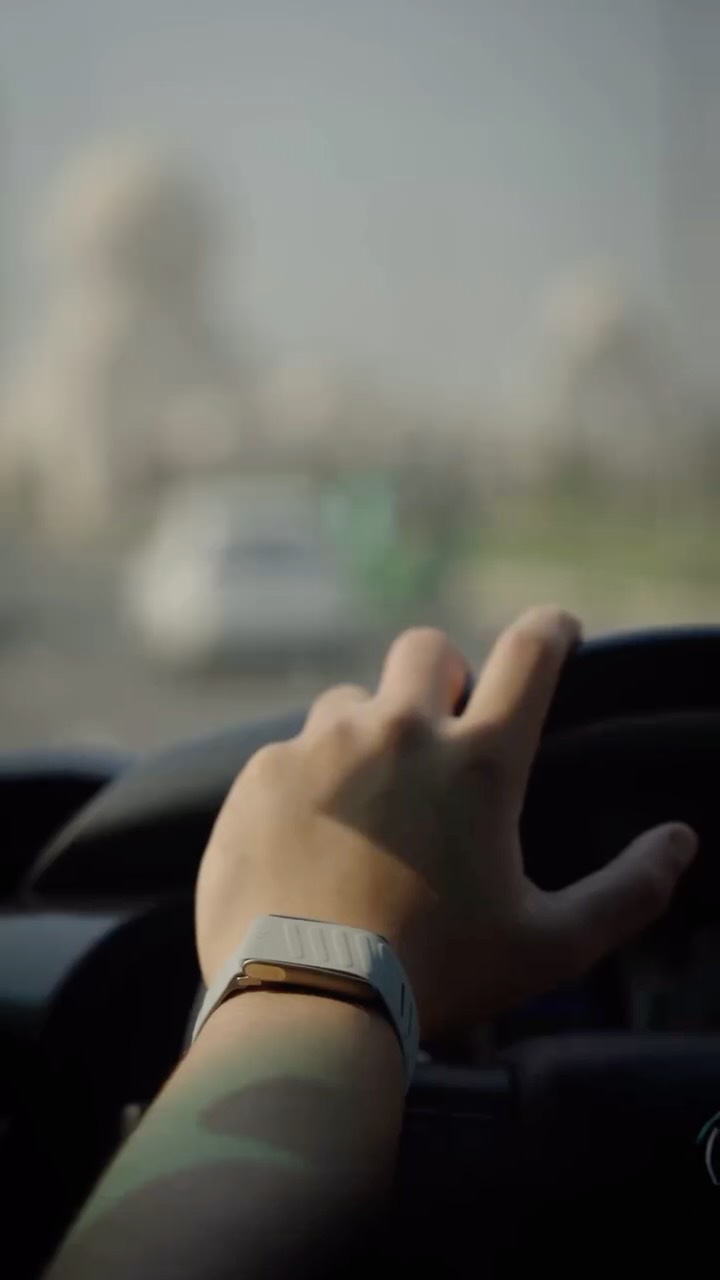 Daraz Online Shopping Facebook ad: Bhai meri go to place tou ab aik…