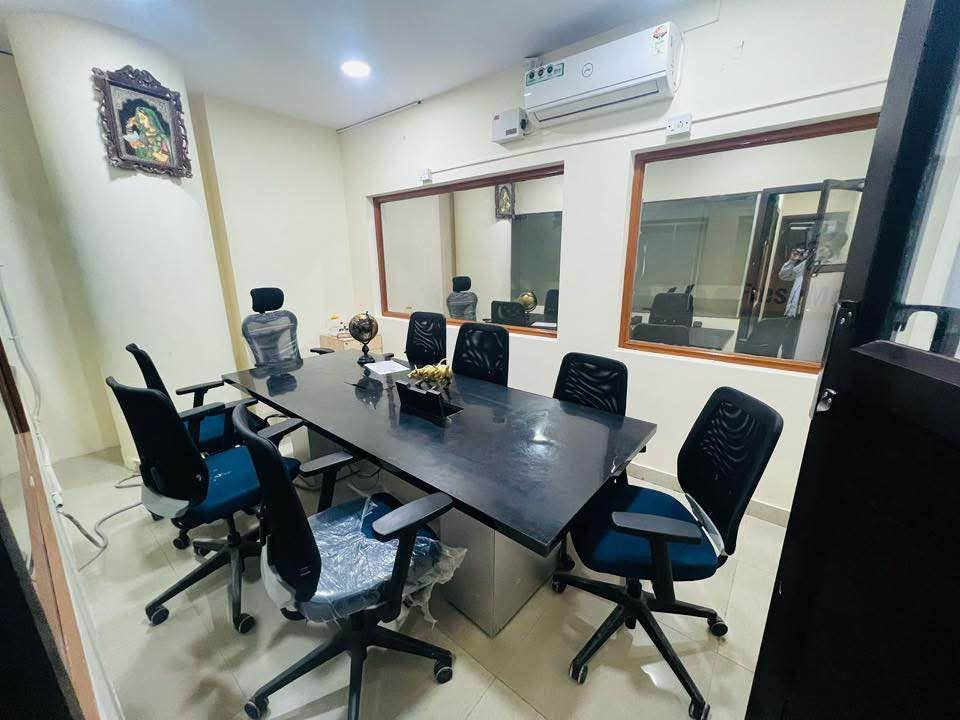 Santhosh T Facebook ad: 1 bed 2 bathrooms, Townhouse