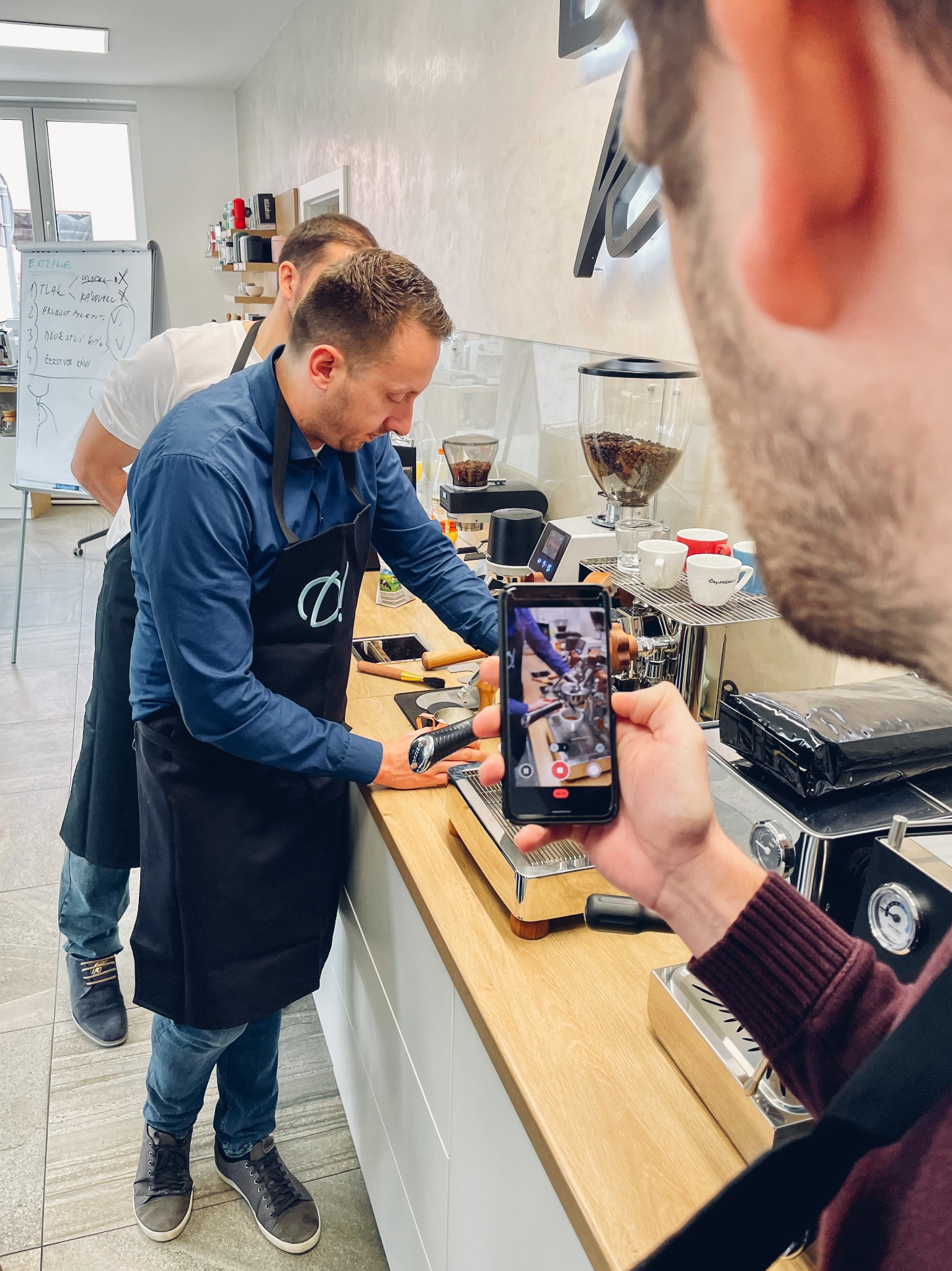 Dokonalá Káva Facebook ad: Kurz Dokonalé espresso a cappuccino na domácím kávovaru…