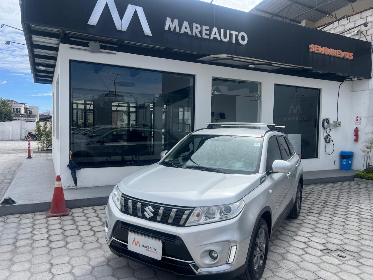 Nohelly López Facebook ad: 2023 SUZUK VITARA GL PLUS AC 1,6 4X2 TA