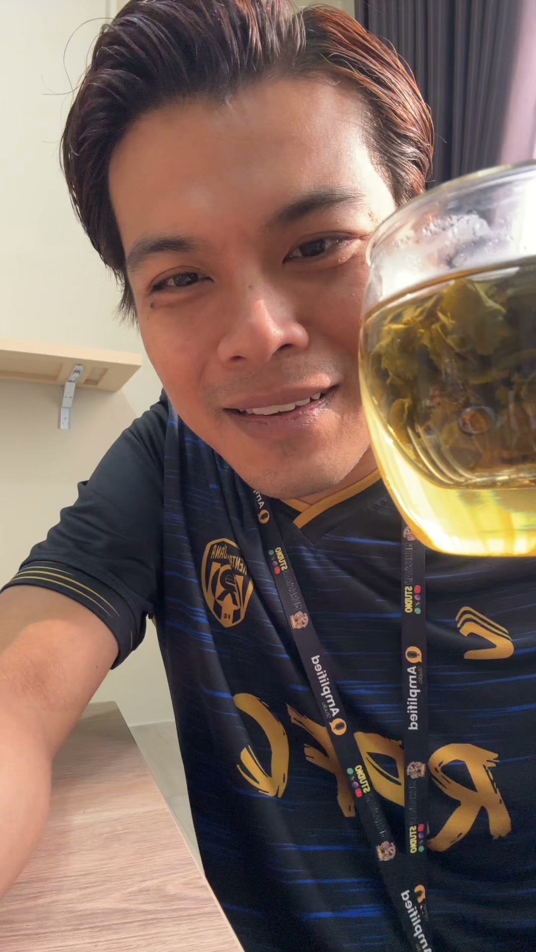 Supercube HQ Facebook ad: Start Your Daily Oolong Tea Routine