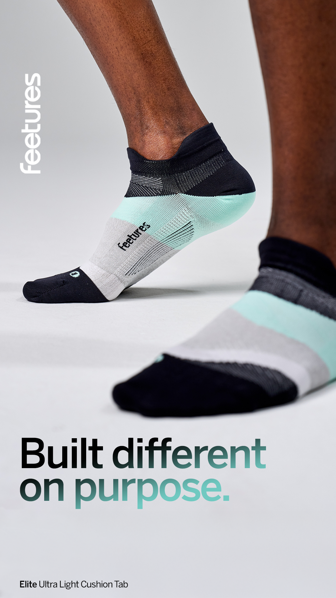Feetures Facebook ad