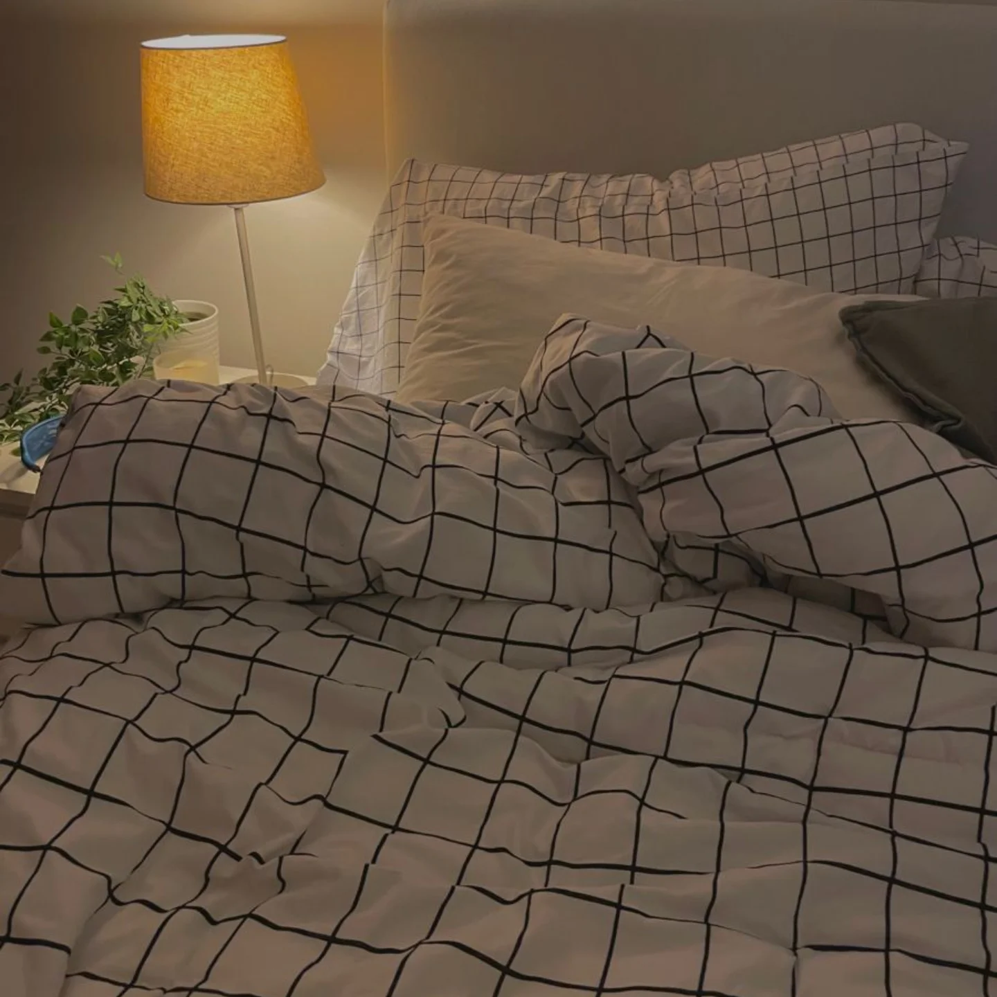 Nuvia bed sheets Facebook ad: IKEA Print متوفرة دلوقتي في Nuvia