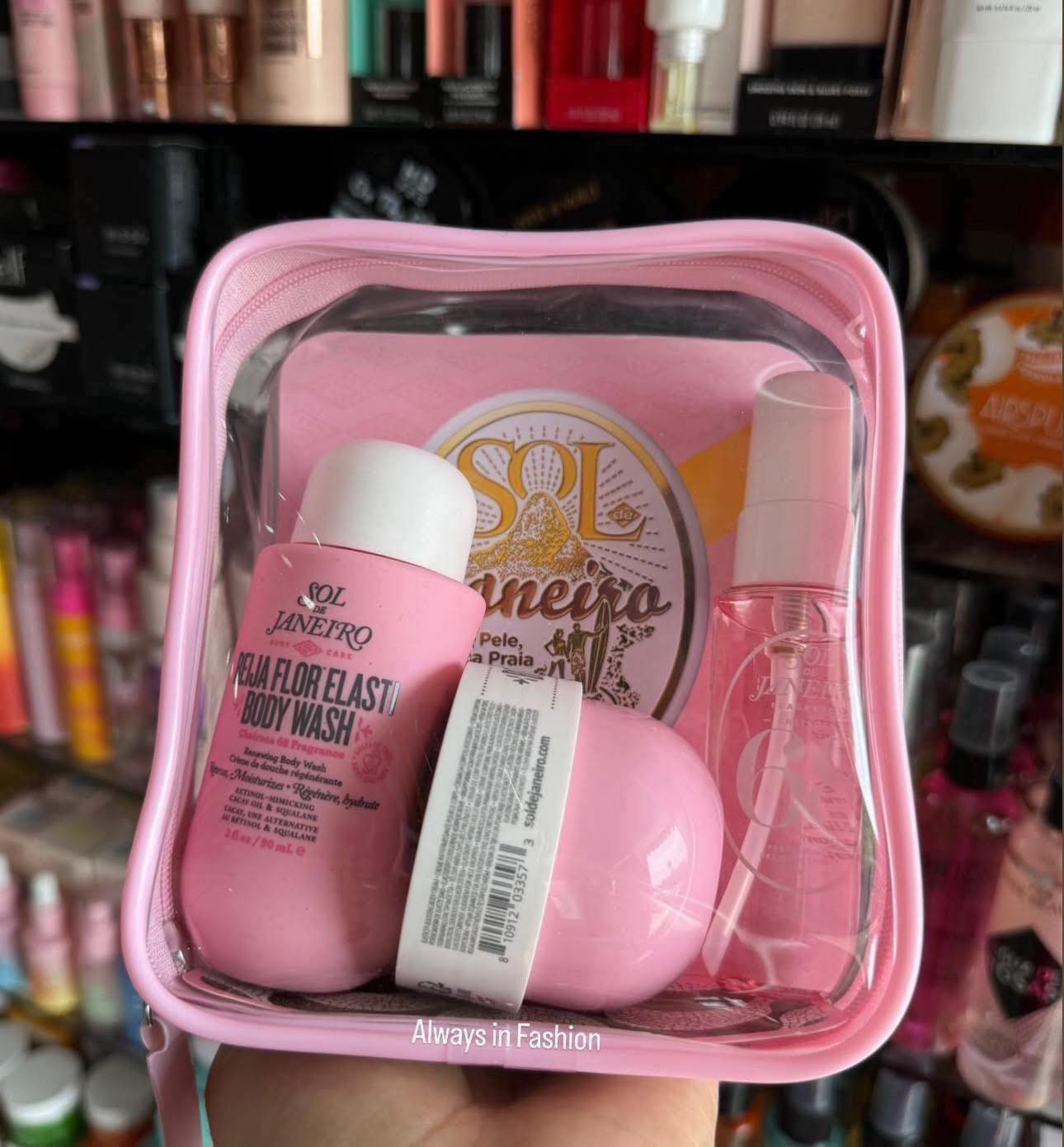 Always in fashion Facebook ad: Descubre nuestra gran variedad de cosméticos y mucho…