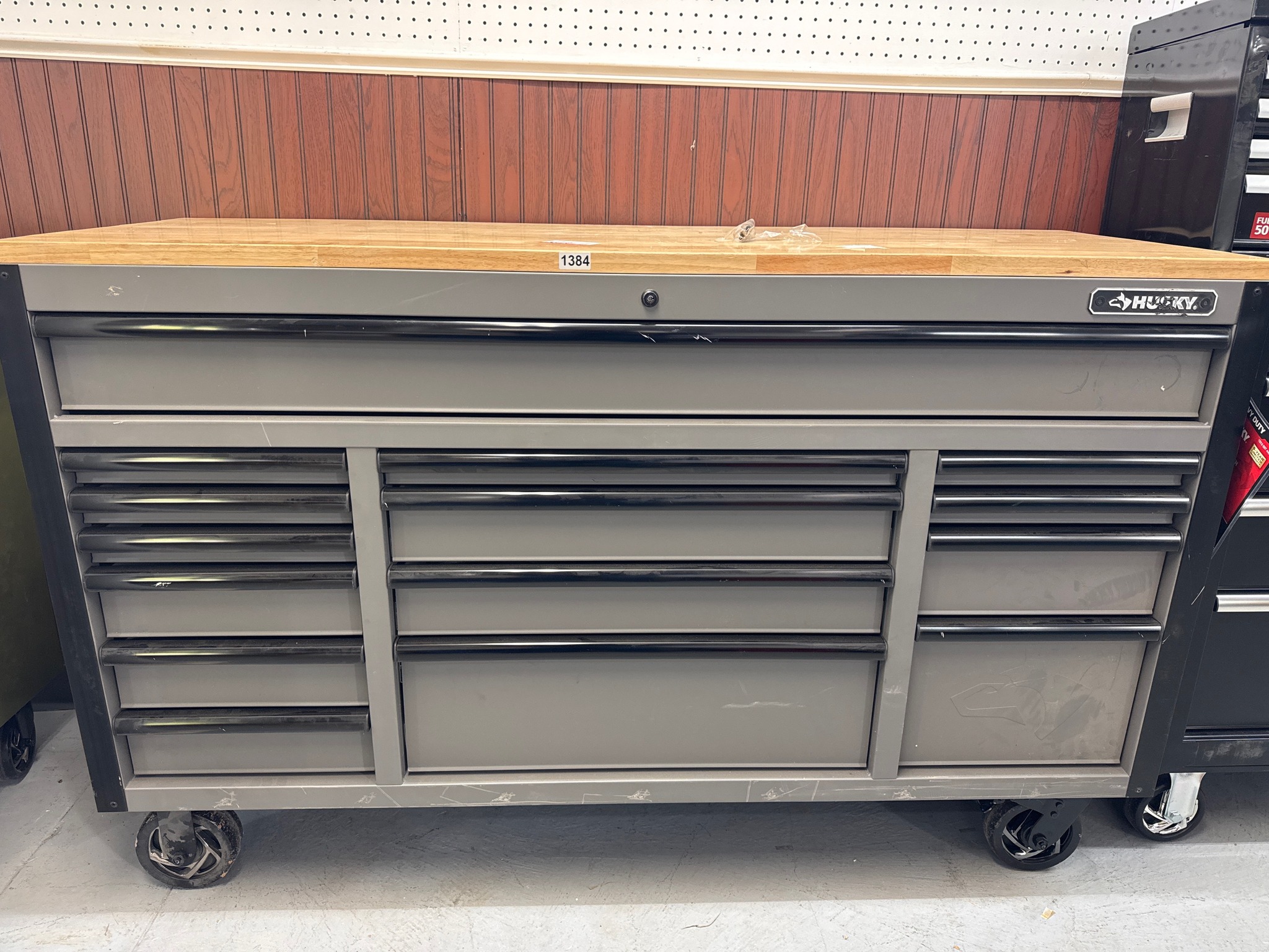 Ken Geyer Real Estate Auctioneers, Inc. Facebook ad: New, Used & Returned Tools and Hardware Online…