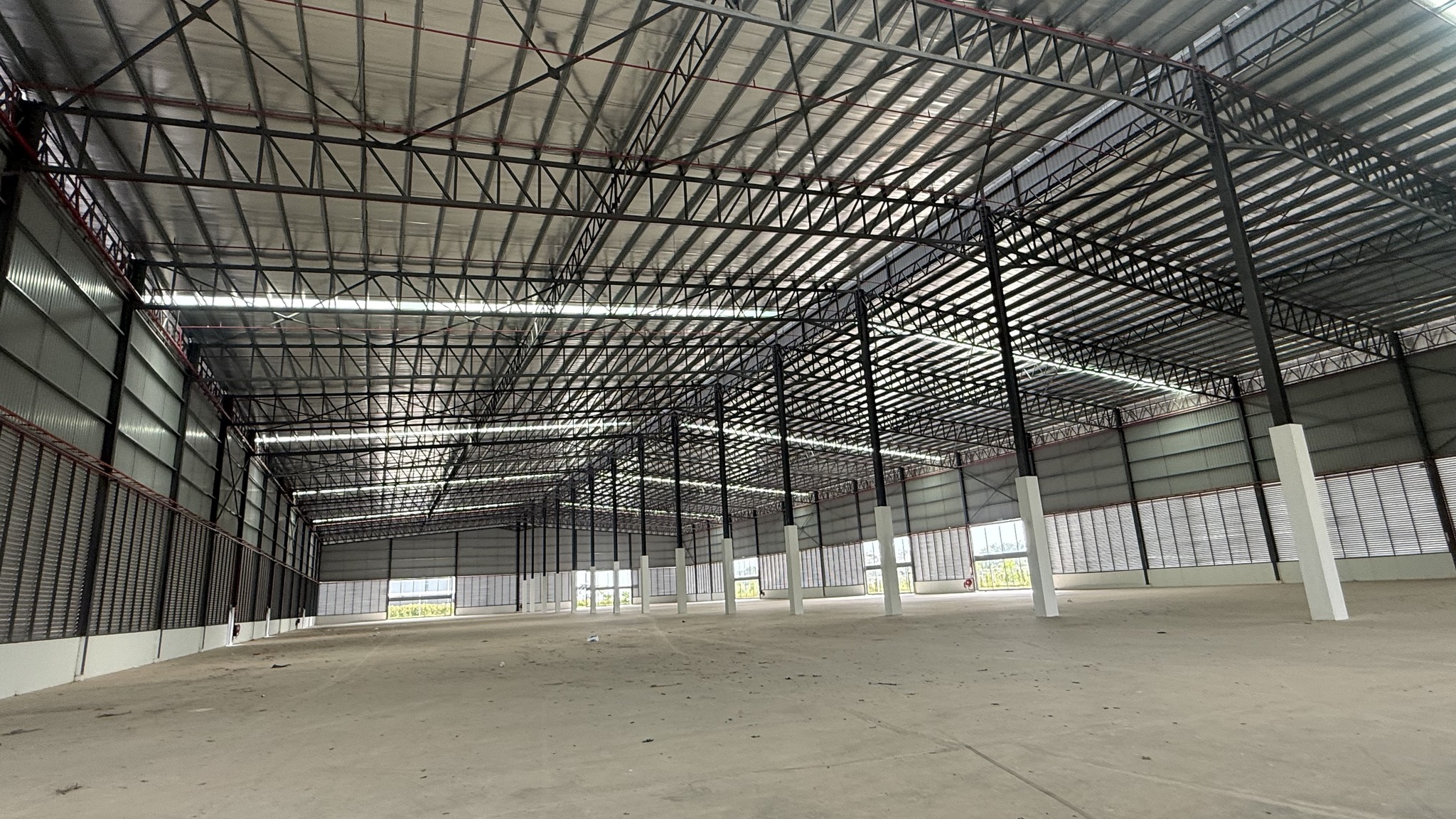 工业小吴 - HaoGuan Facebook ad: **MEGA GRADE A DETACHED FACTORY**