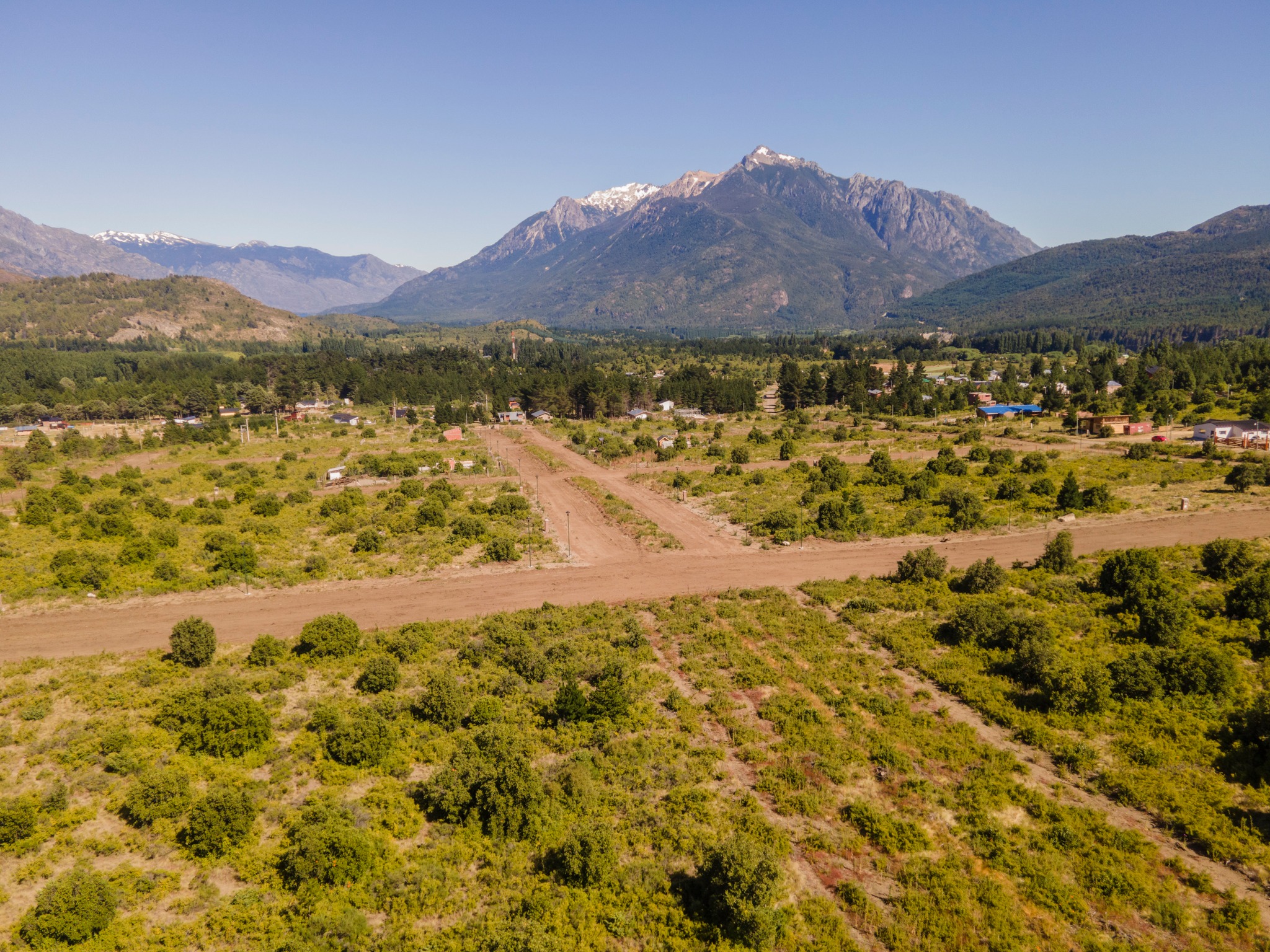 Ruta 40 Propiedades Facebook ad: LOTES EN VENTA EN EPUYEN: 19 MIL DOLARES…