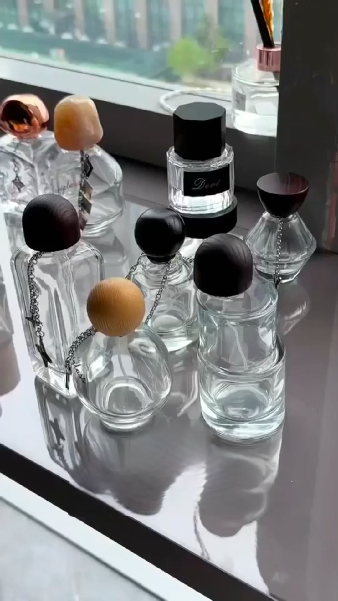 The Essence Haven Facebook ad: Smell Like Designer Fragrances Without The Designer Price