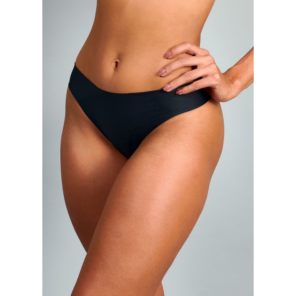 Duloren Lingerie Facebook ad