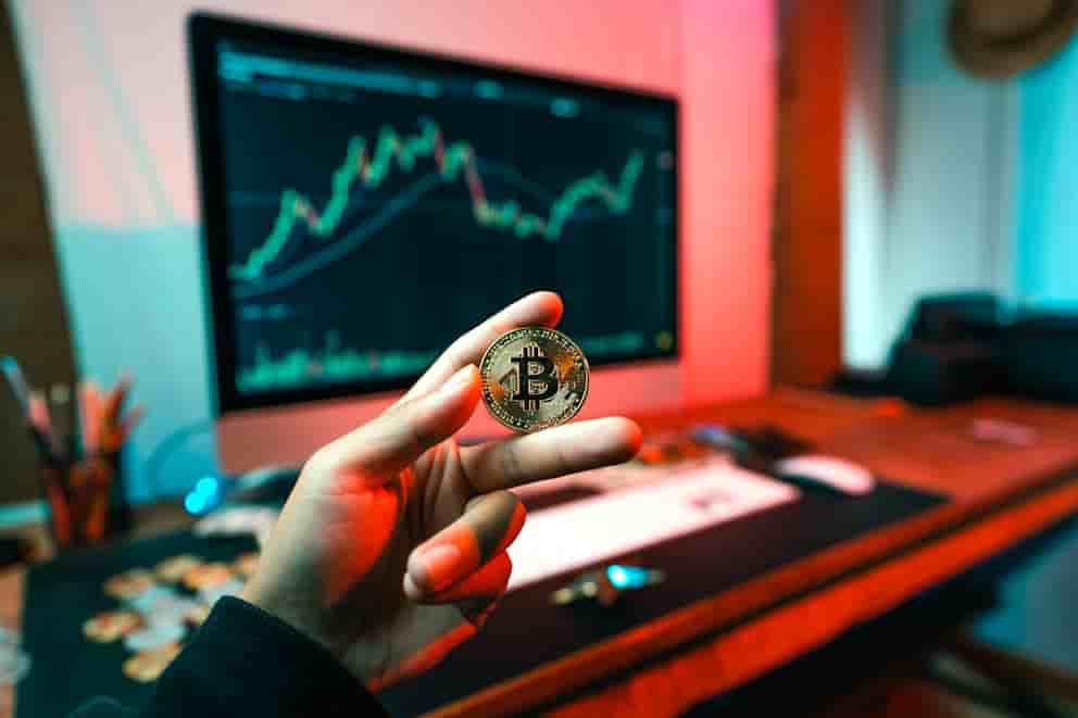 PNG Blockchain Hub Facebook ad: Crypto for Beginners: A Practical Guide to Understanding…