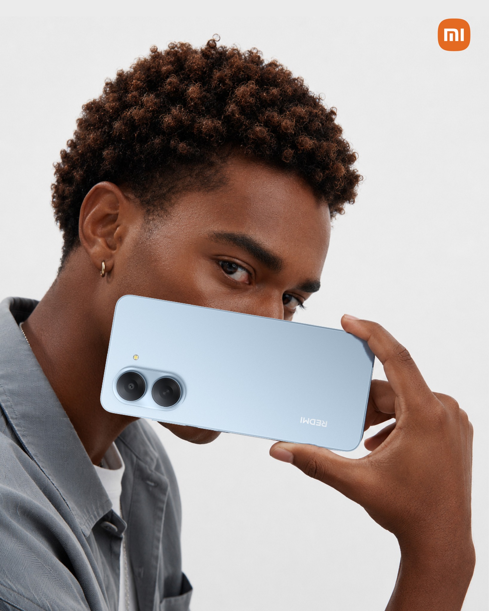 Xiaomi Kenya Facebook ad: Thin enough to slip into your pocket.