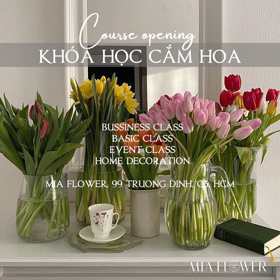 Mia Flower - Florist in Saigon Facebook ad: 𝗞𝗛𝗢𝗔́ 𝗛𝗢̣𝗖 𝗖𝗔̆́𝗠 𝗛𝗢𝗔 𝗧𝗔̣𝗜 𝗠𝗜𝗔…