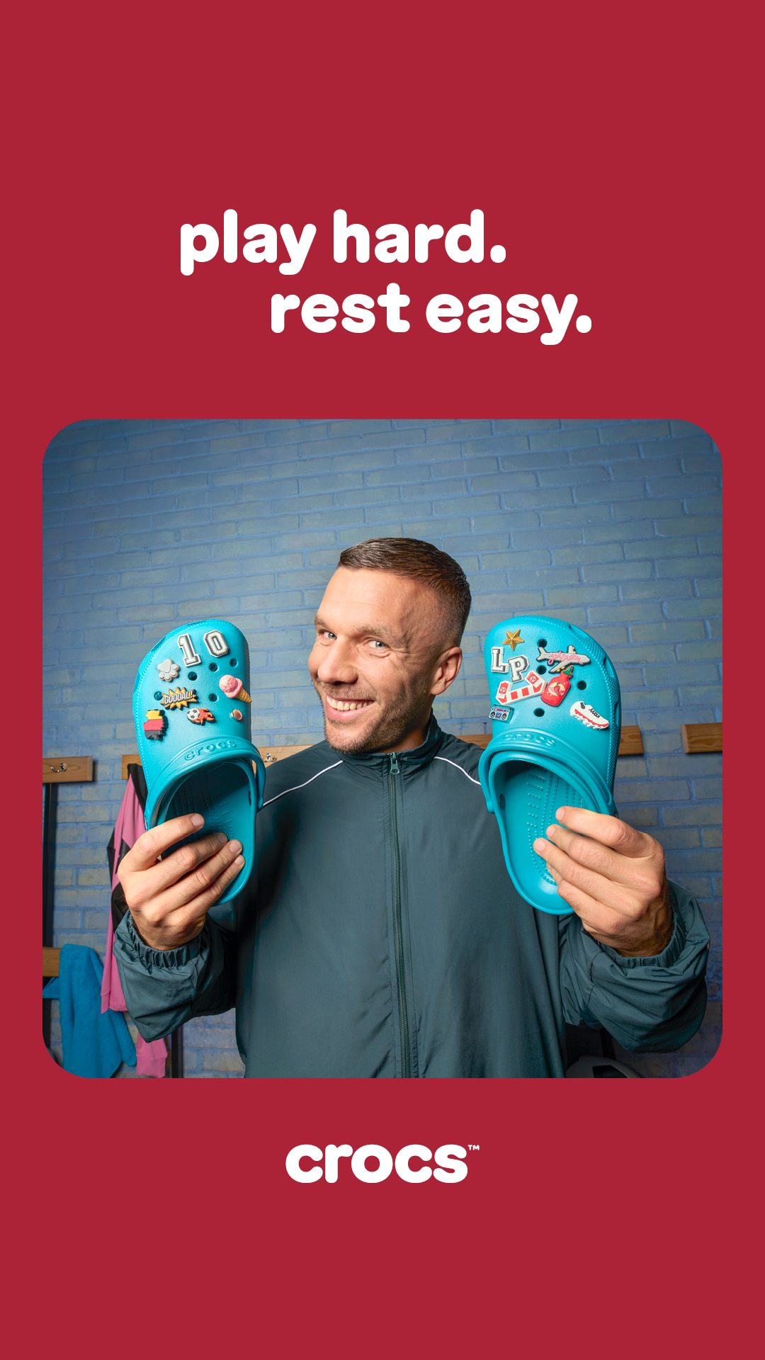 Crocs Facebook ad