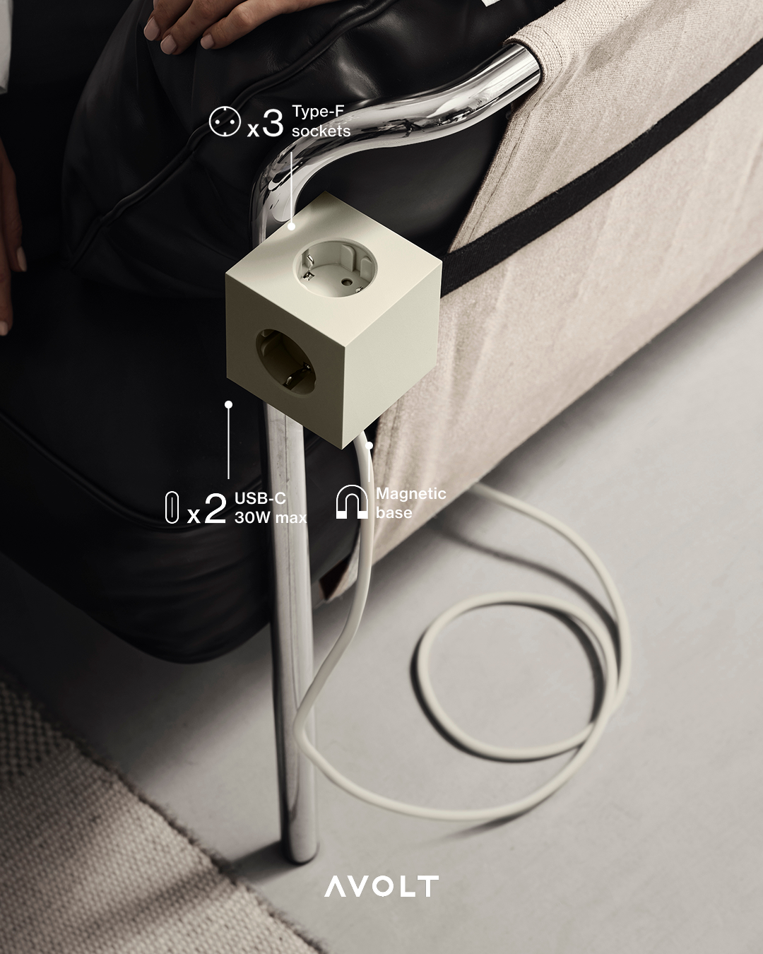 AVOLT Facebook ad: Sublimez votre espace avec Square 1
