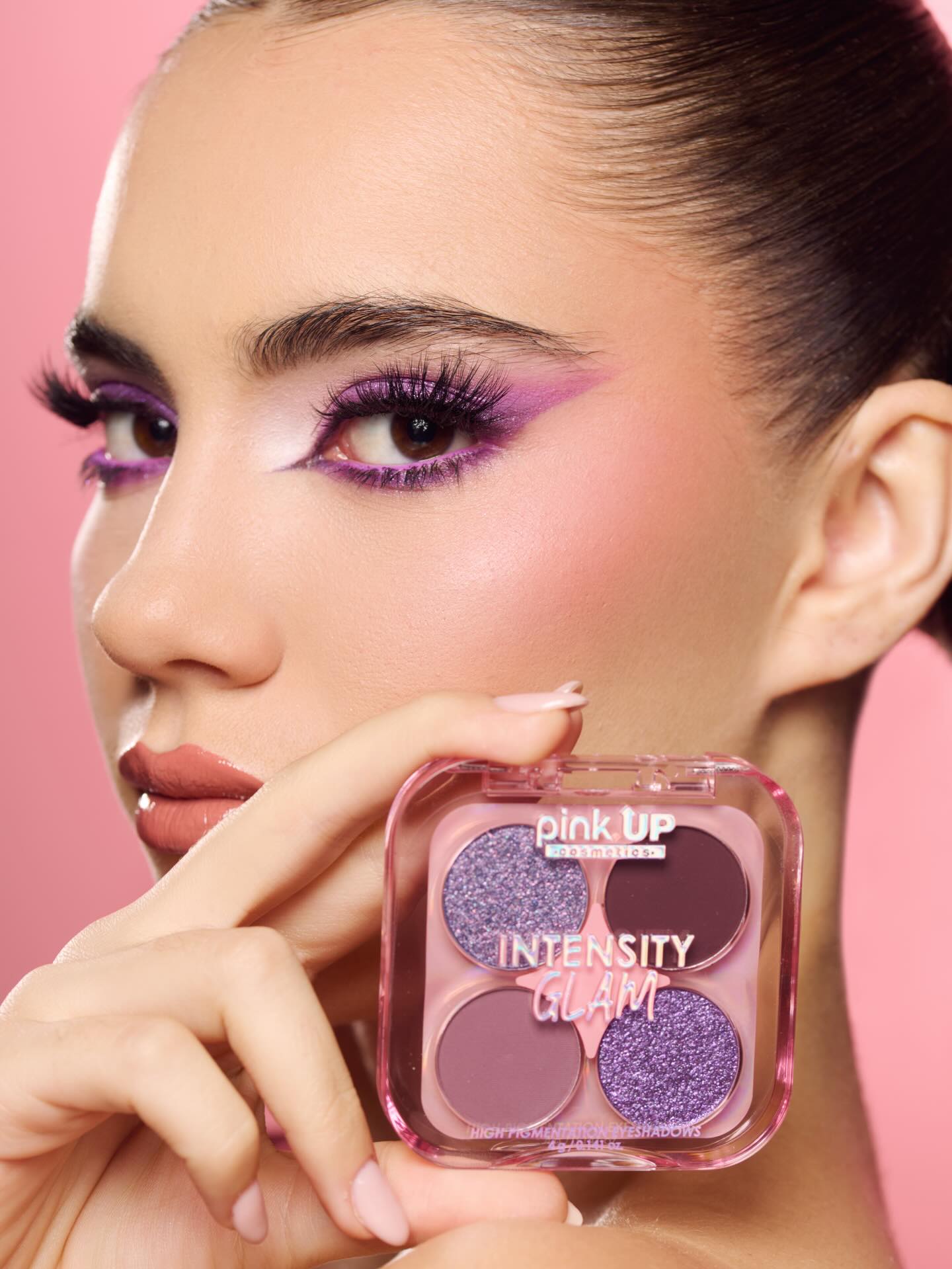 Pink Up Cosmetics Facebook ad