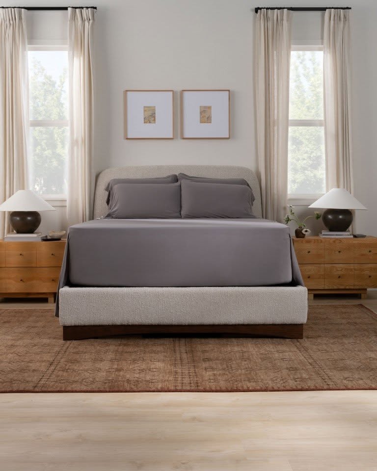Amir Oboudi Facebook ad: Purple Sheet Sets