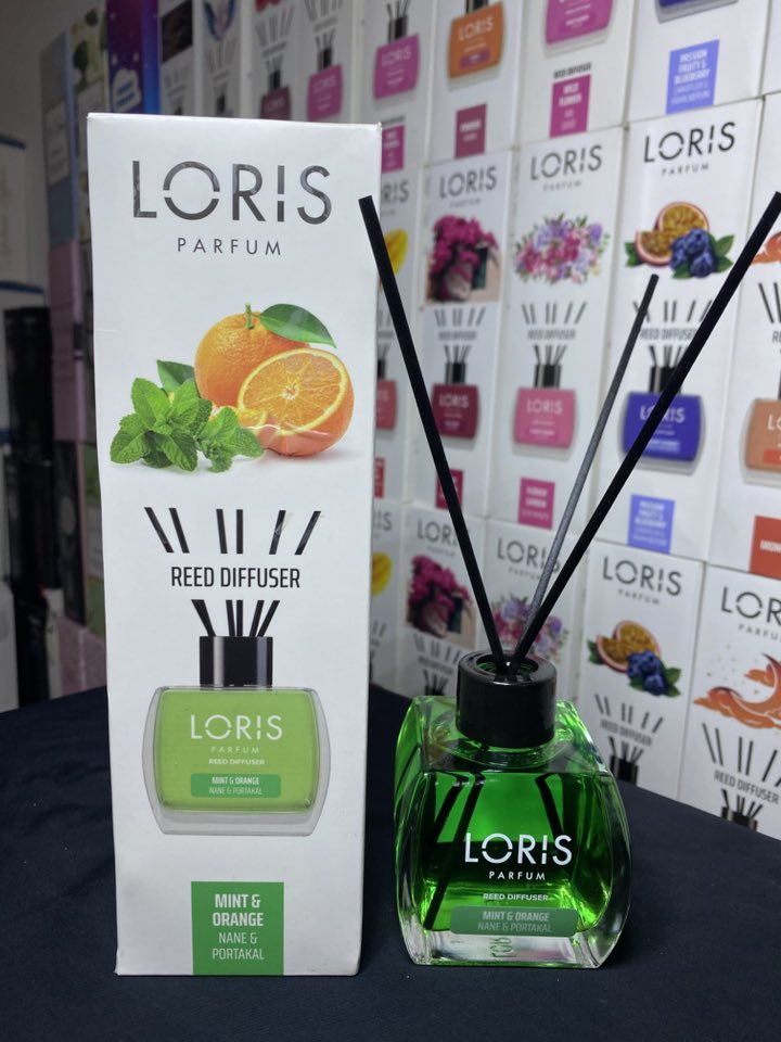 Scent by Reevan Facebook ad: Grand arrivage de vos diffuseurs de parfum favoris…