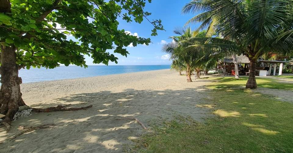 Kayla & Carly Beach Resort Facebook ad from Feb 20, 2026