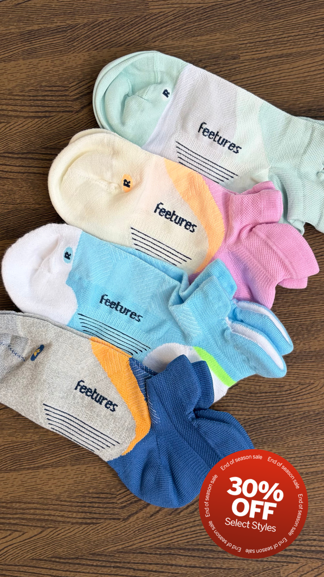 Feetures Facebook ad