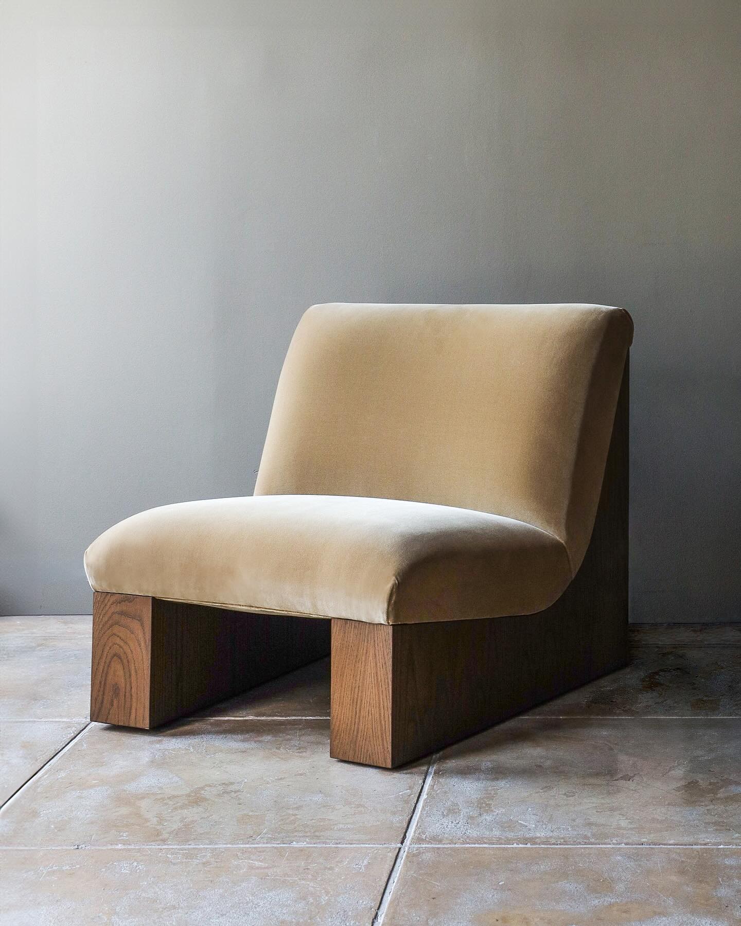 studio.osklo Facebook ad: DOHENY CHAIR