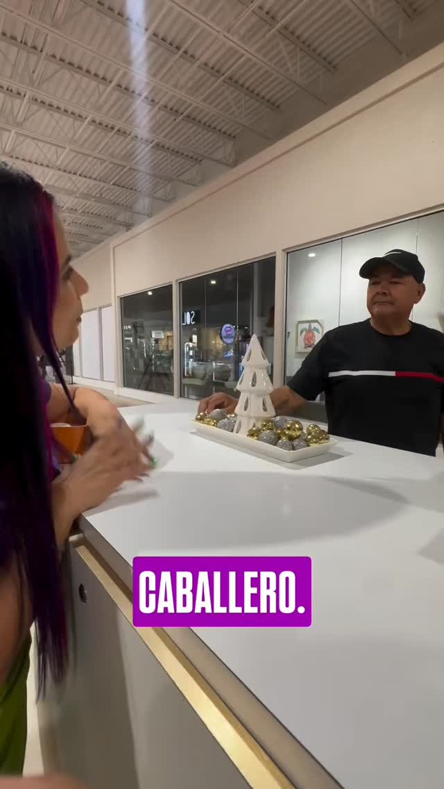 Bienestar Intimo YR Facebook ad: ¡EL CLIENTE FAVORITO LLEGÓ!