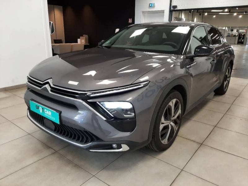 Groupe Vauban Facebook ad: Trouvez votre prochaine voiture d’occasion au meilleur prix!