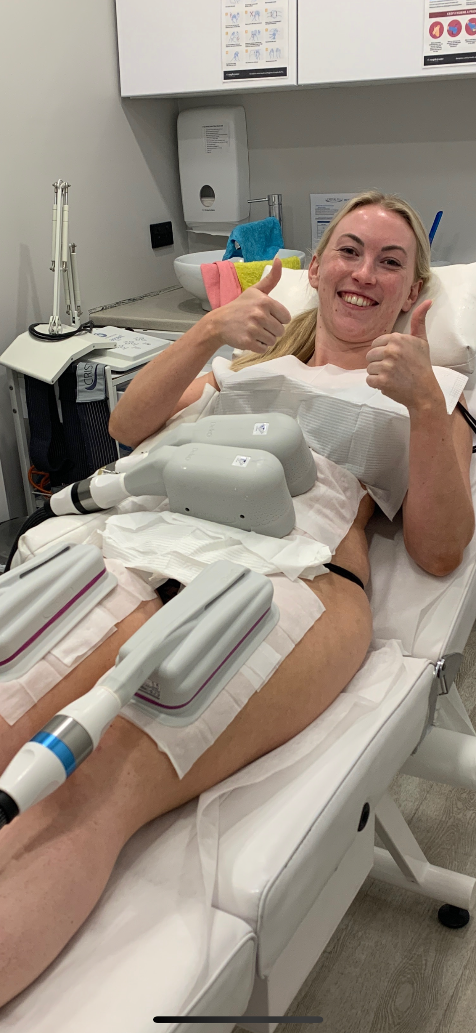 The Greville Clinic - Medical Skin & Laser Facebook ad: Book Your $199 Cryolipolysis Package Now!