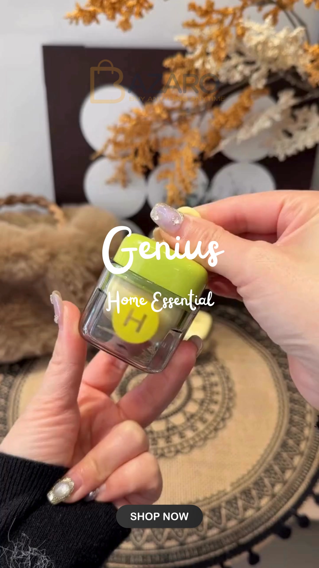 Bazaro Facebook ad: Mini Reusable Lint Roller