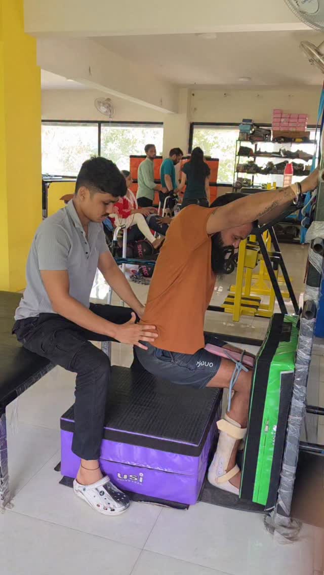 Easy Walk Neuro & Spine Physiotherapy Rehab Centre Facebook ad: Spinal cord injury (SCI) physiotherapy is a specialized…