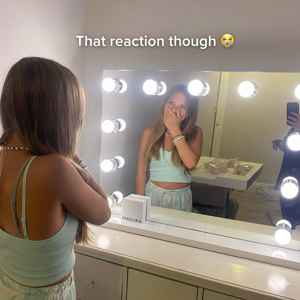 Hollywood Mirrors Facebook ad