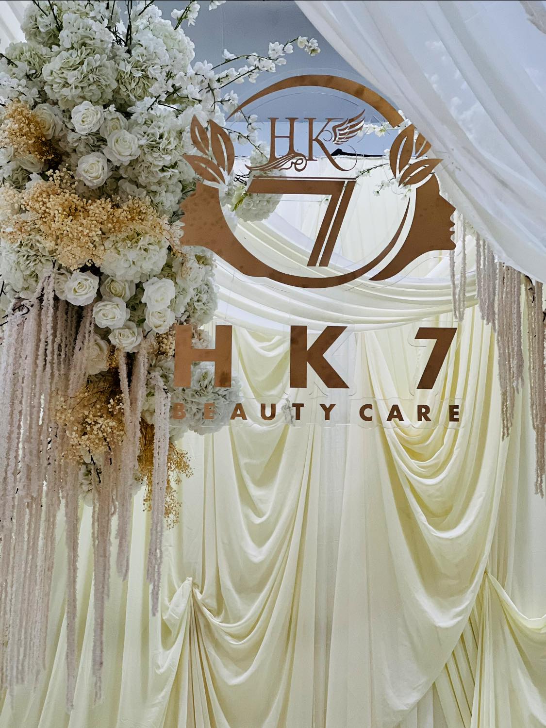 HK7 Facebook ad