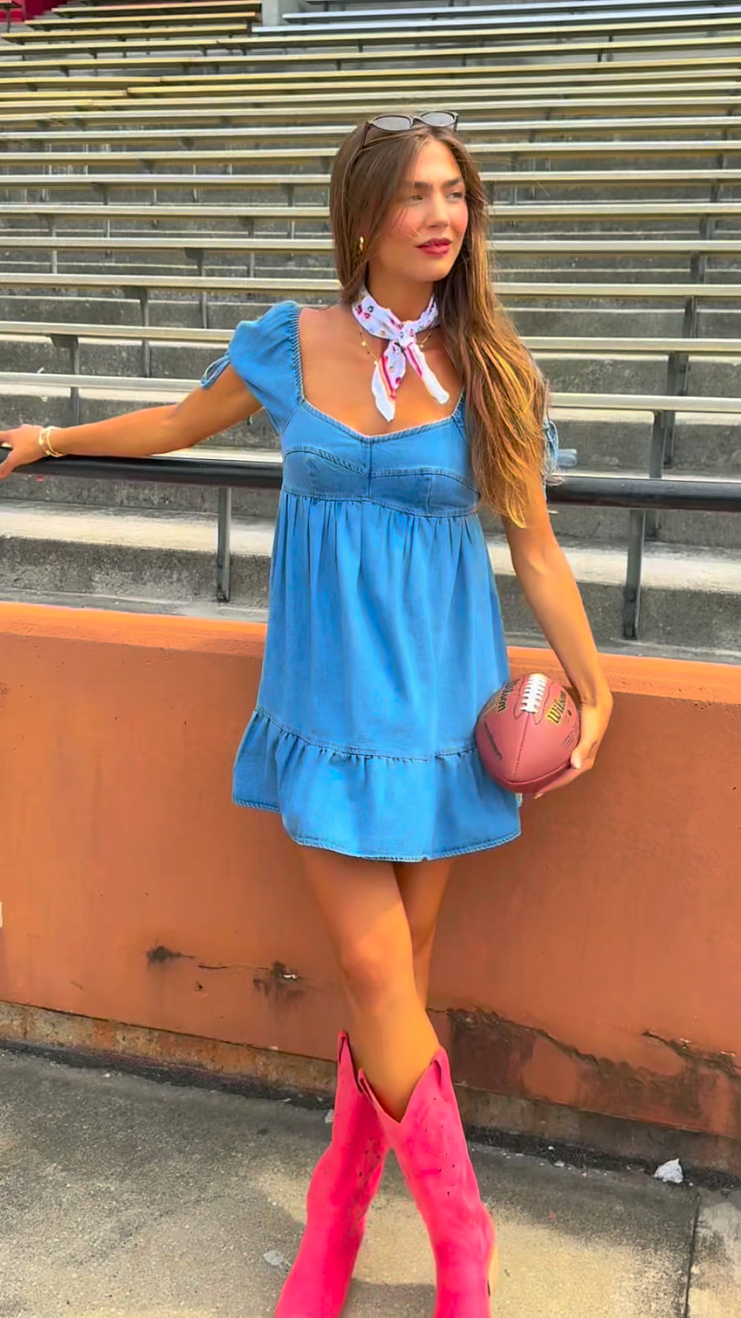 Pink Lily Facebook ad: Shop Sideline Styles
