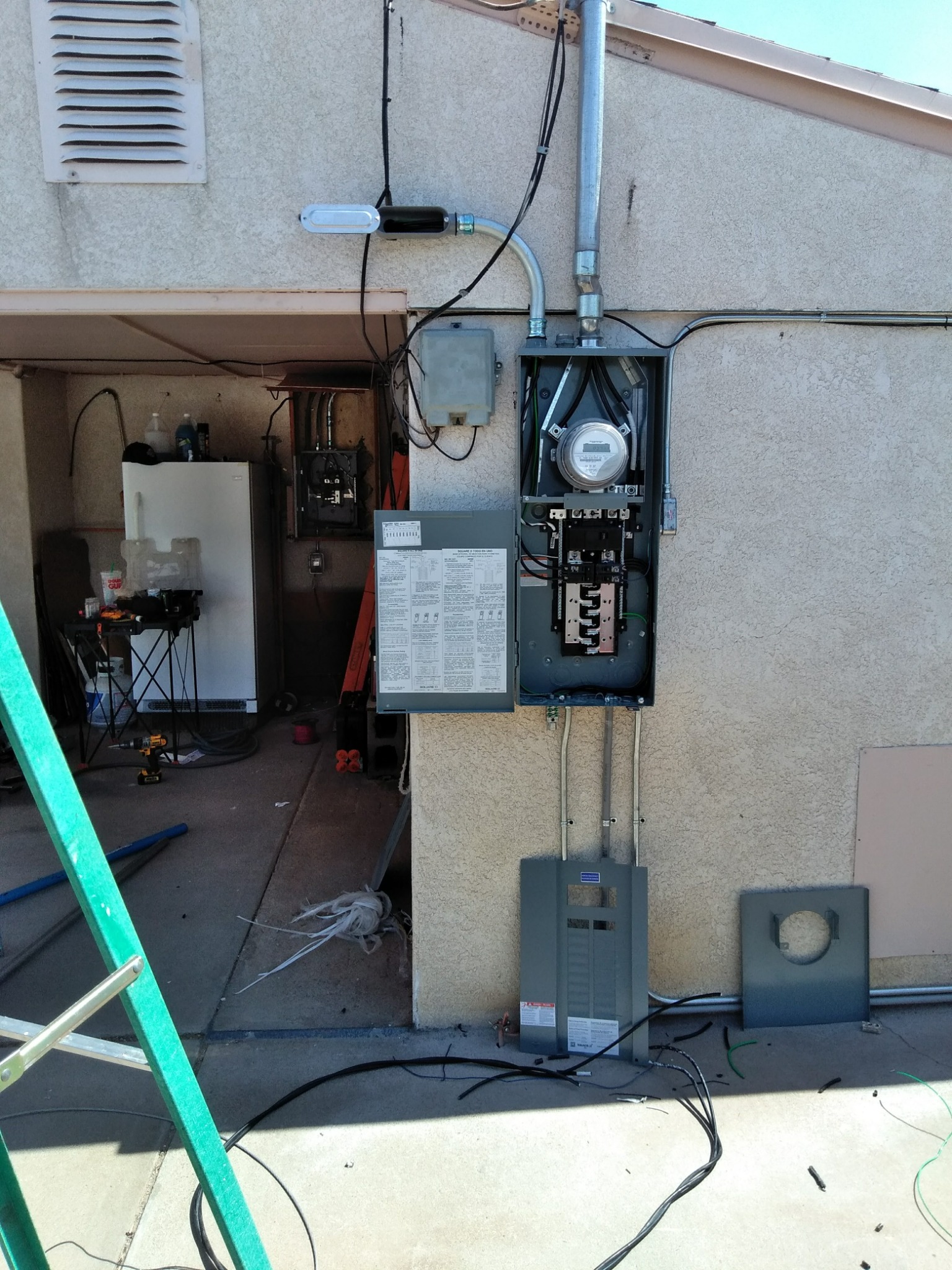Zeus Electrical Contractor Facebook ad: Reliable Electrical Services You Can Trust!