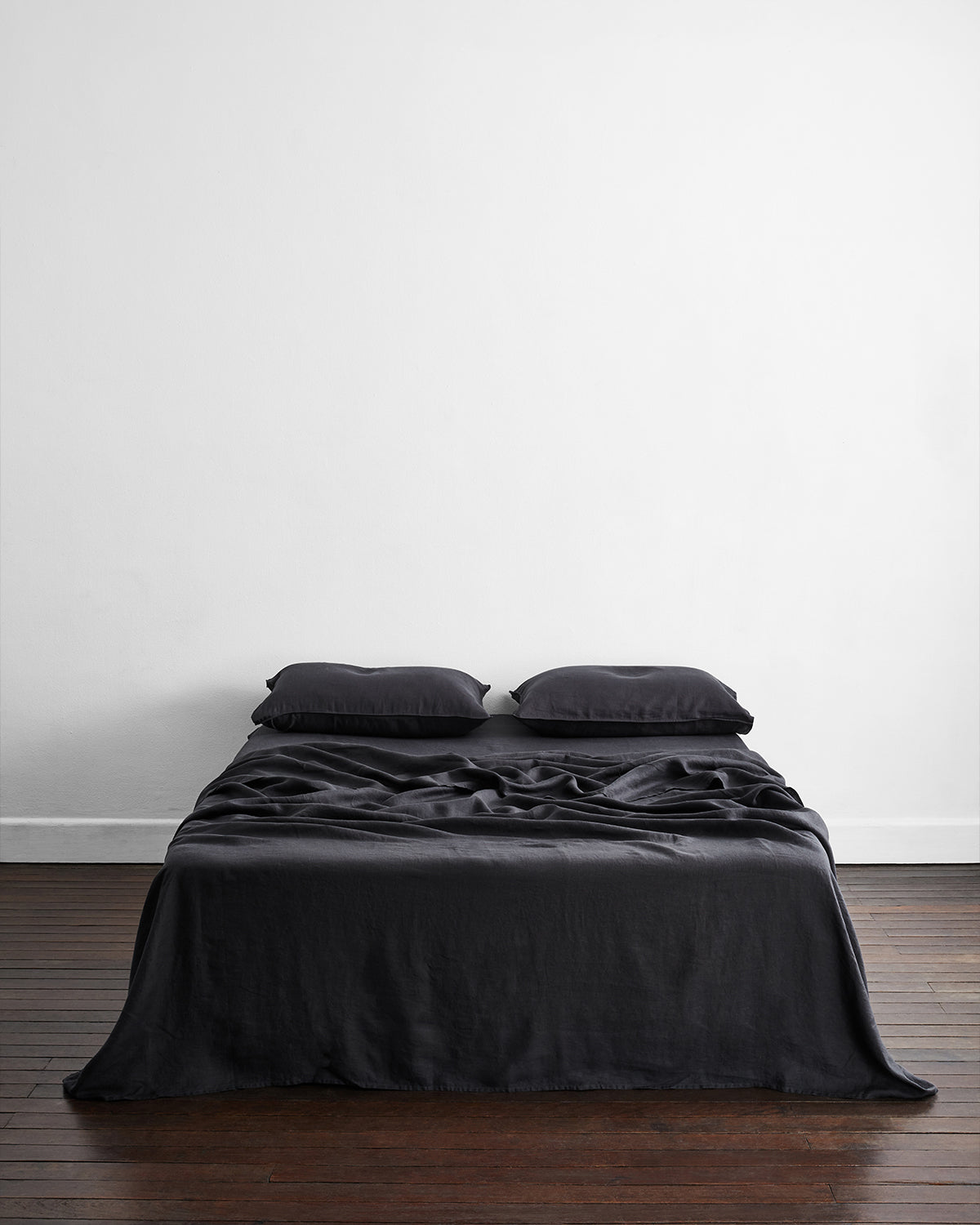 Bed Threads Facebook ad