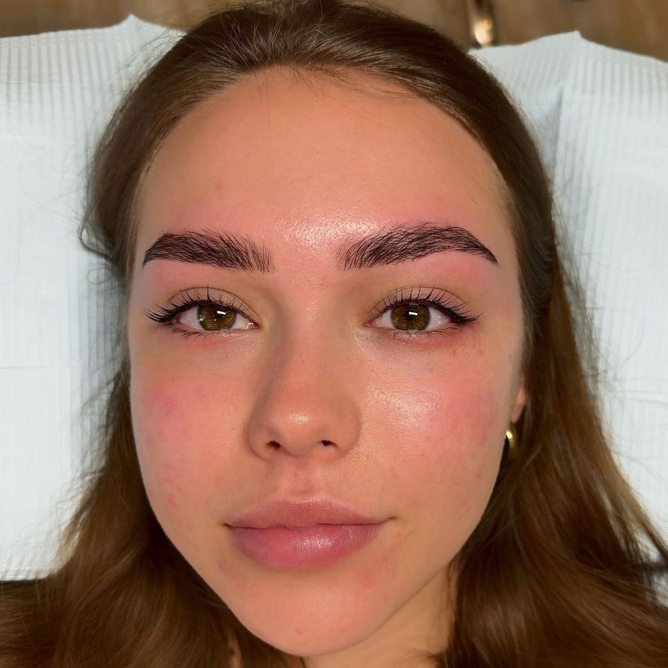 Lash Affair Facebook ad: BOOK NOW! Brow lamination/tint/wax and a Lash lift…