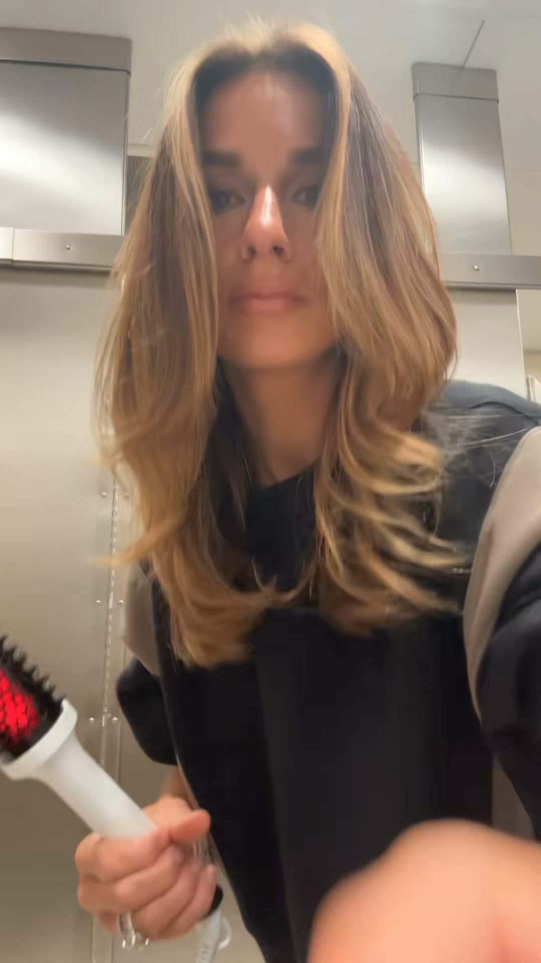 BondiBoost Facebook ad: Tiktok Viral Infrared Brush