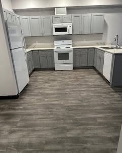 Sam Courchaine Facebook ad: 3 Beds 2 Baths Apartment