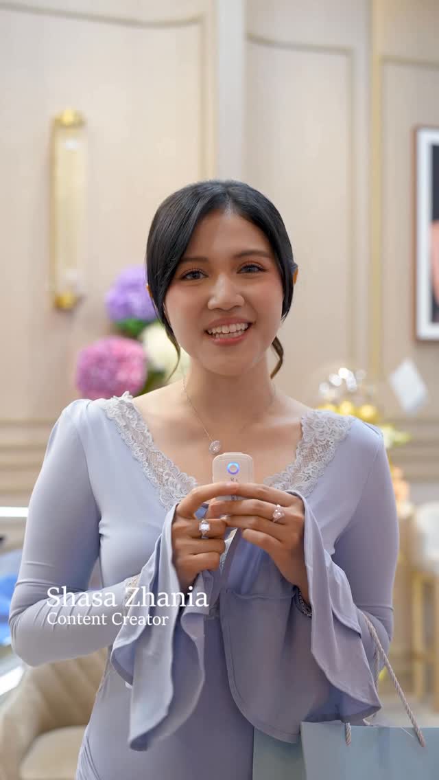 LADIN Facebook ad: Through their eyes Friends of Ladin Jewellery reveal…