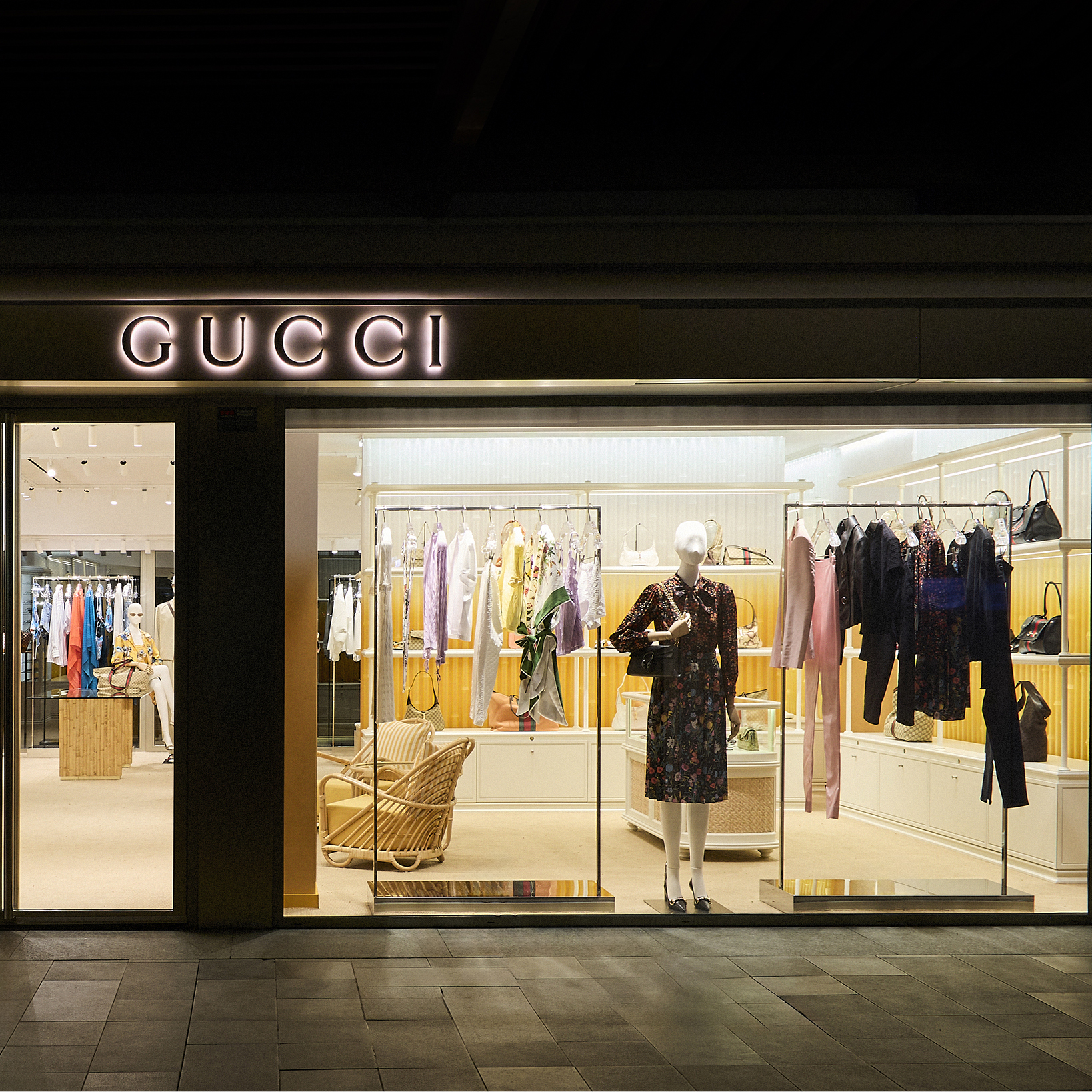 Gucci Facebook ad